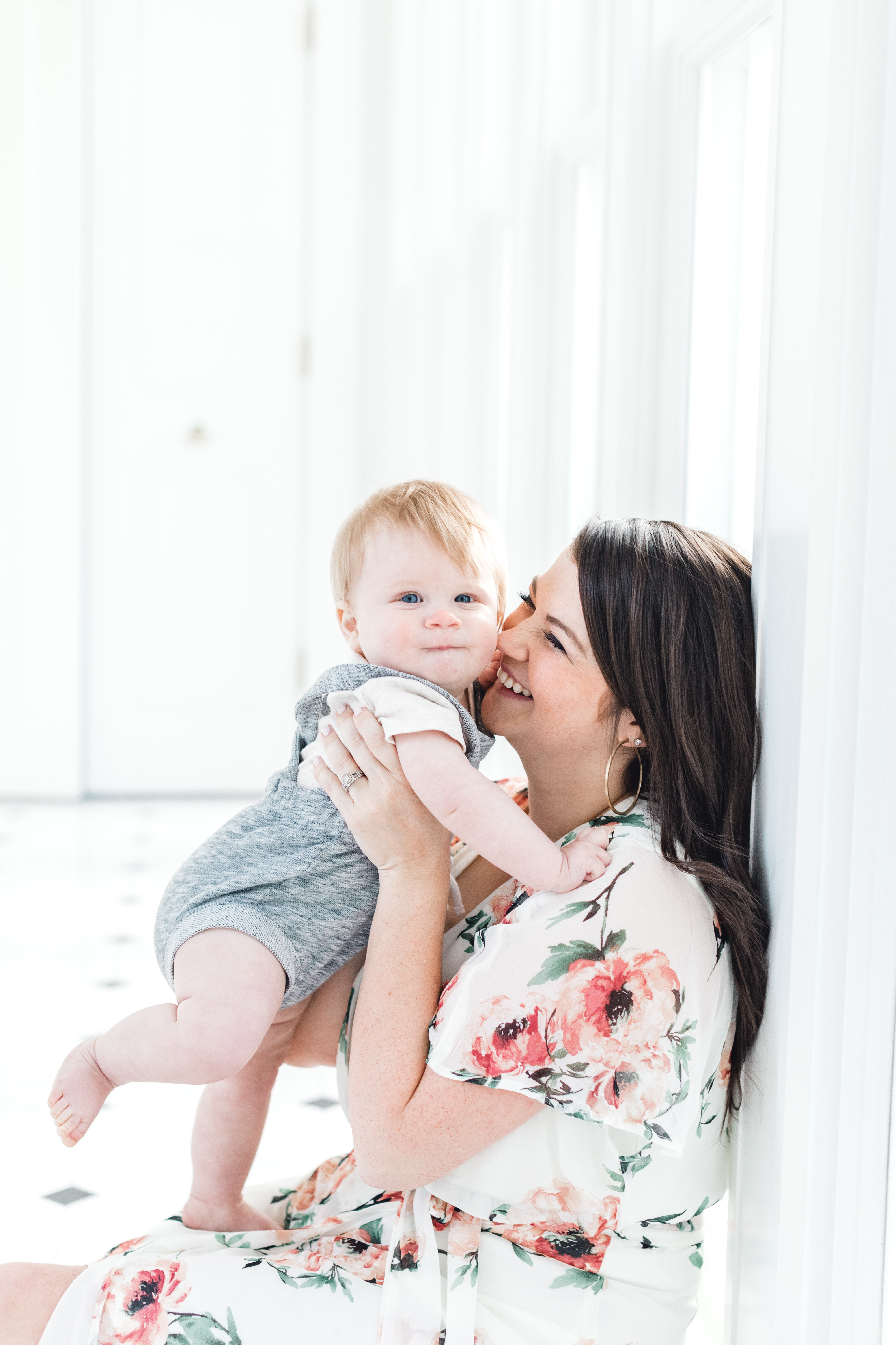 What to wear to family photos with Lucy Miller Photography | Greensboro, NC wedding and event venue the McAlister-Leftwich House